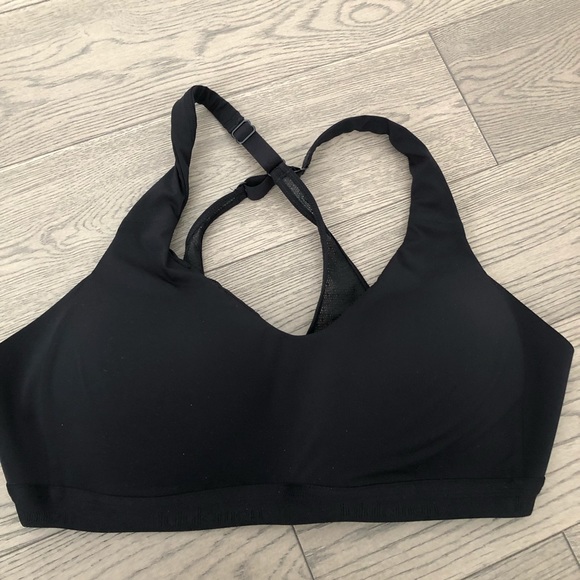 Great condition Lululemon Up for It Bra - 38B - Picture 2 of 5
